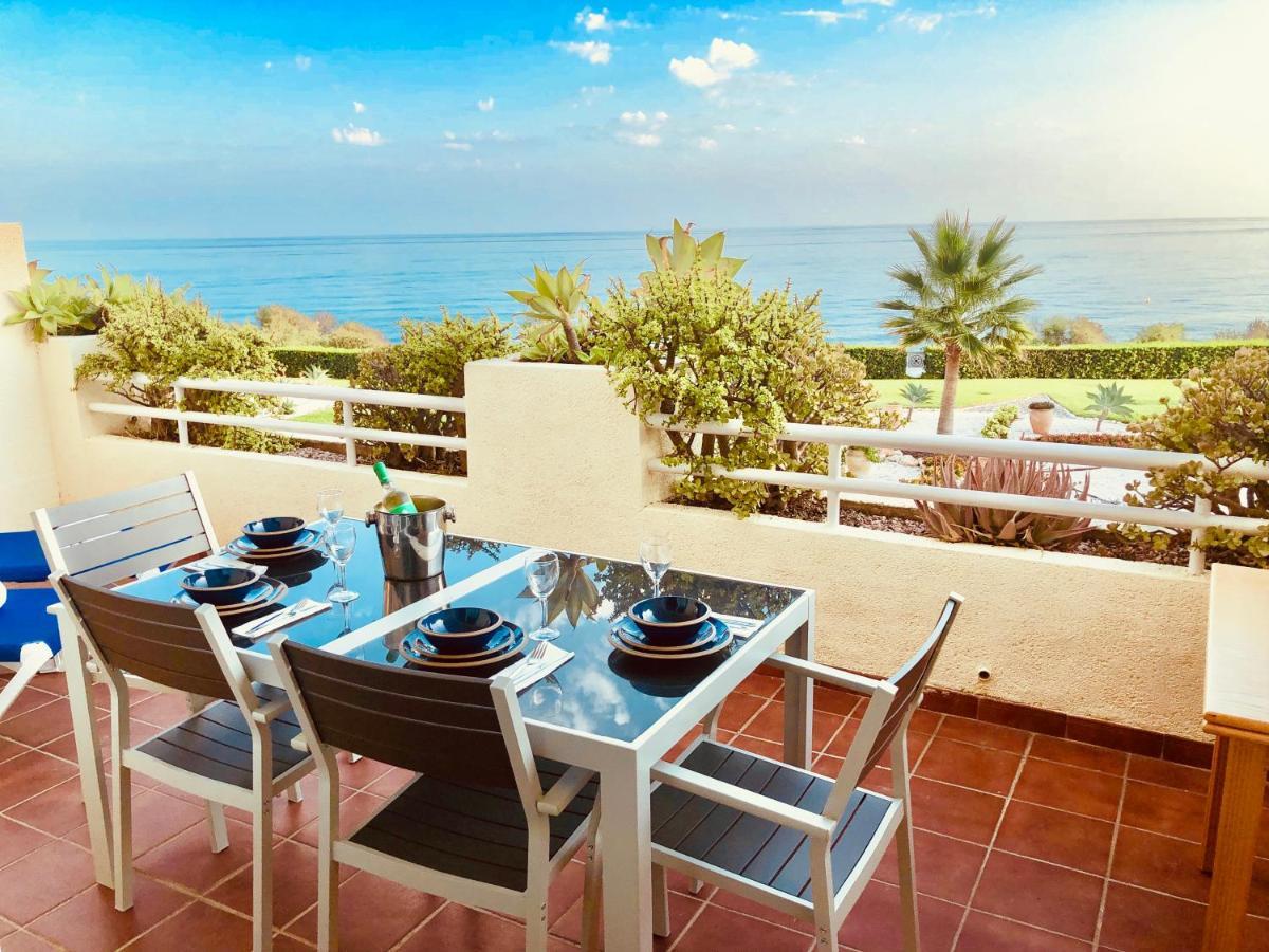 Lovely Sea Views Apartment On La Costa Del Sol El Faro Luaran gambar