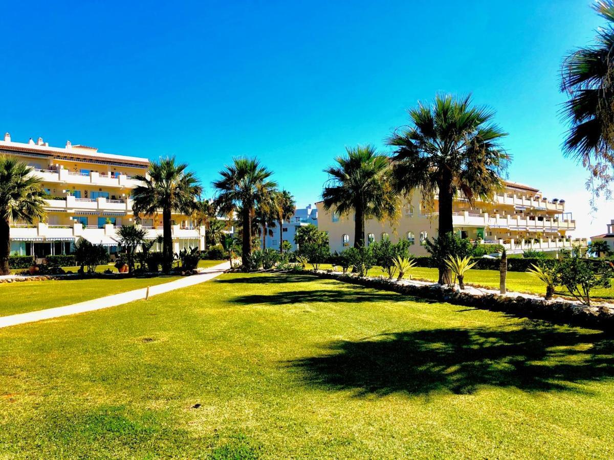 Lovely Sea Views Apartment On La Costa Del Sol El Faro Luaran gambar