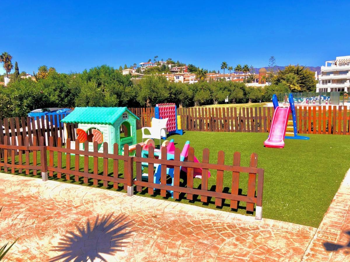 Lovely Sea Views Apartment On La Costa Del Sol El Faro Luaran gambar