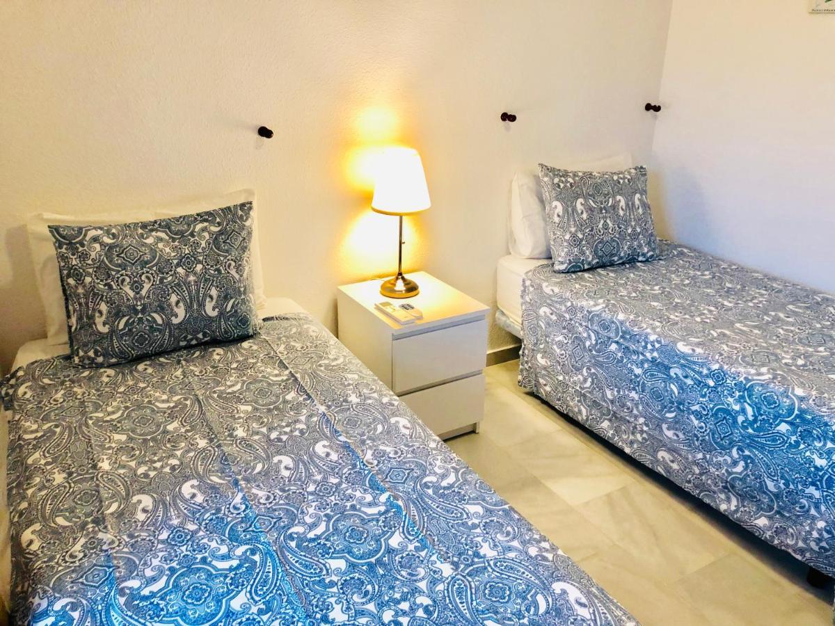Lovely Sea Views Apartment On La Costa Del Sol El Faro Luaran gambar