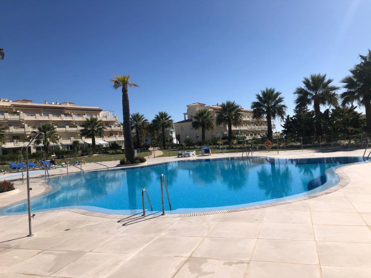 Lovely Sea Views Apartment On La Costa Del Sol El Faro Luaran gambar
